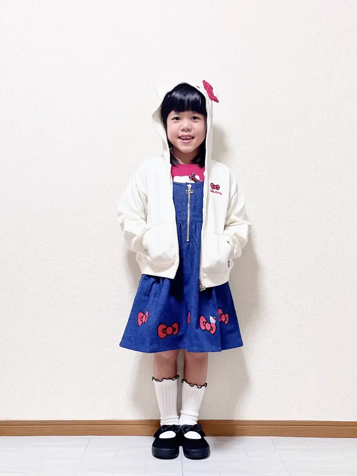 ANY MIKA コーディネート画像