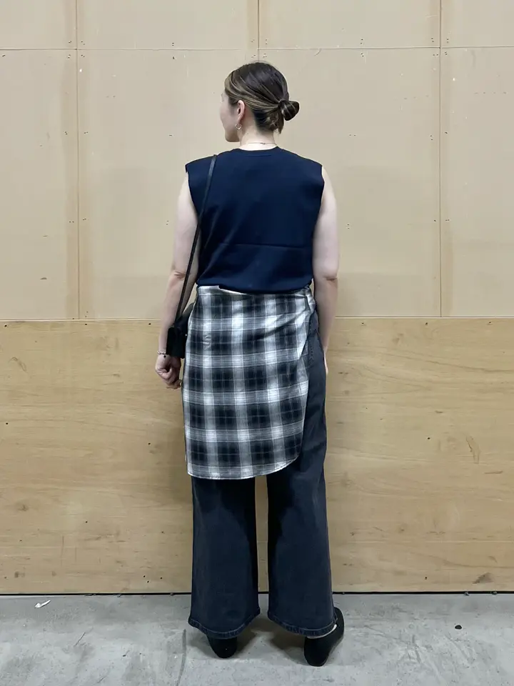 ANY 林 コーディネート画像