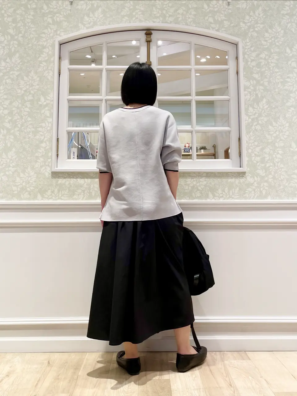 ANY MIKA コーディネート画像