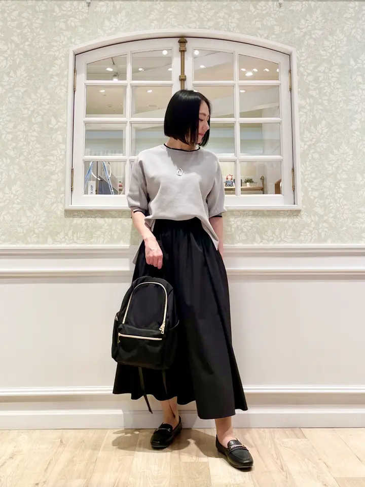 ANY MIKA コーディネート画像