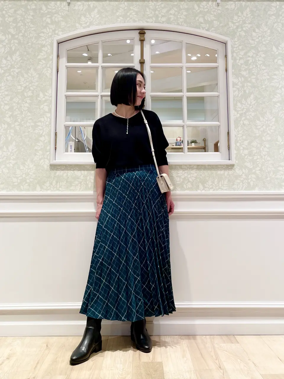 ANY MIKA コーディネート画像