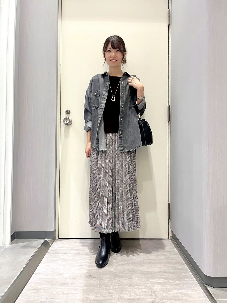 ANY 金井 コーディネート画像