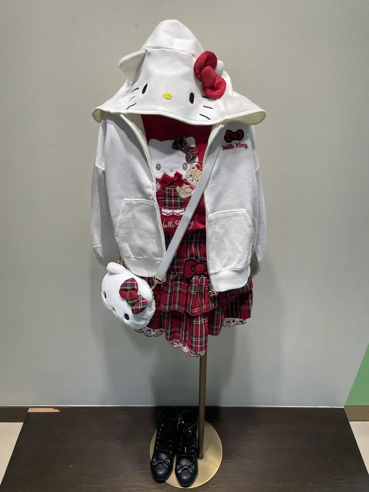 ANY 柄澤 コーディネート画像