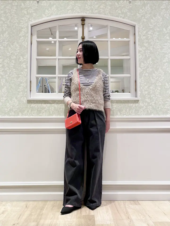 ANY MIKA コーディネート画像