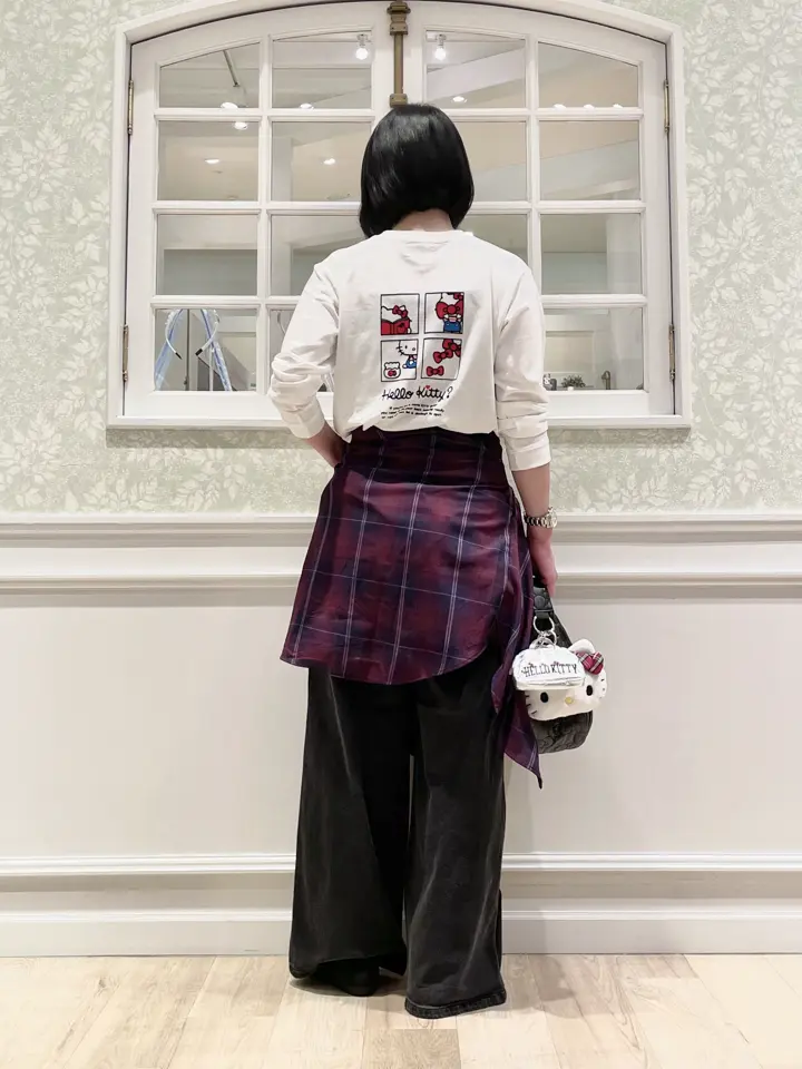 ANY MIKA コーディネート画像