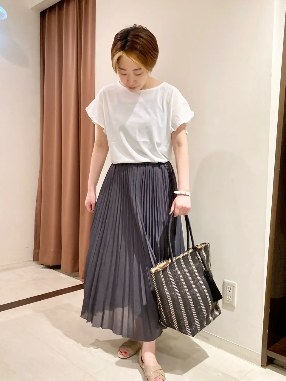 ANY 河本 コーディネート画像