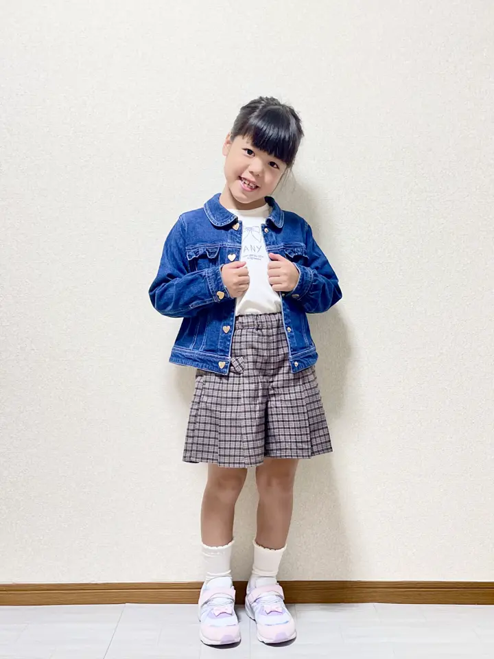 ANY MIKA コーディネート画像