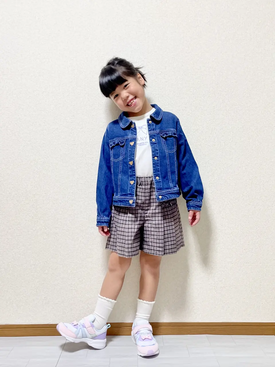 ANY MIKA コーディネート画像