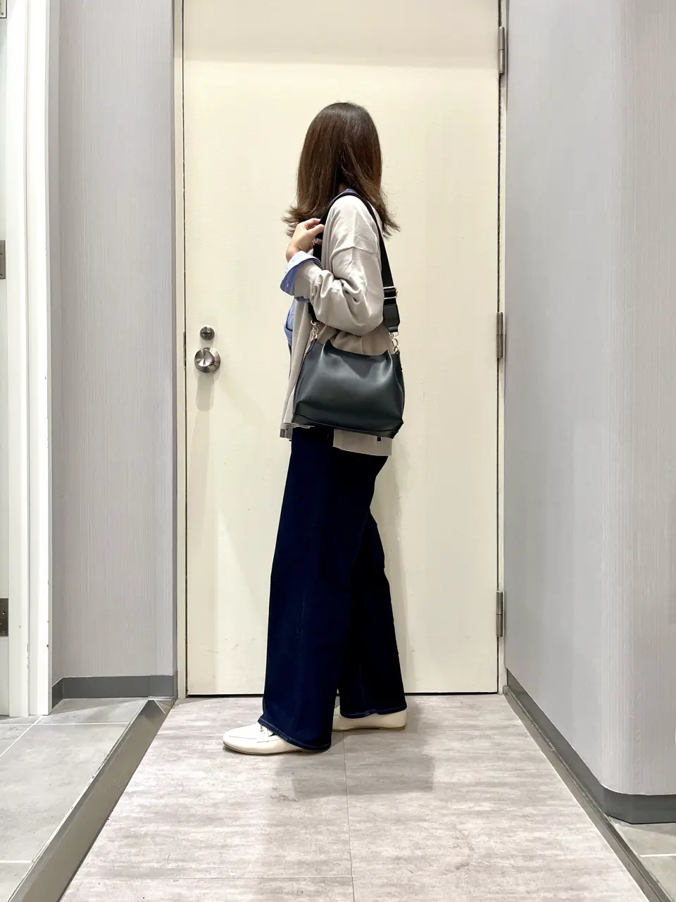 ANY 金井 コーディネート画像