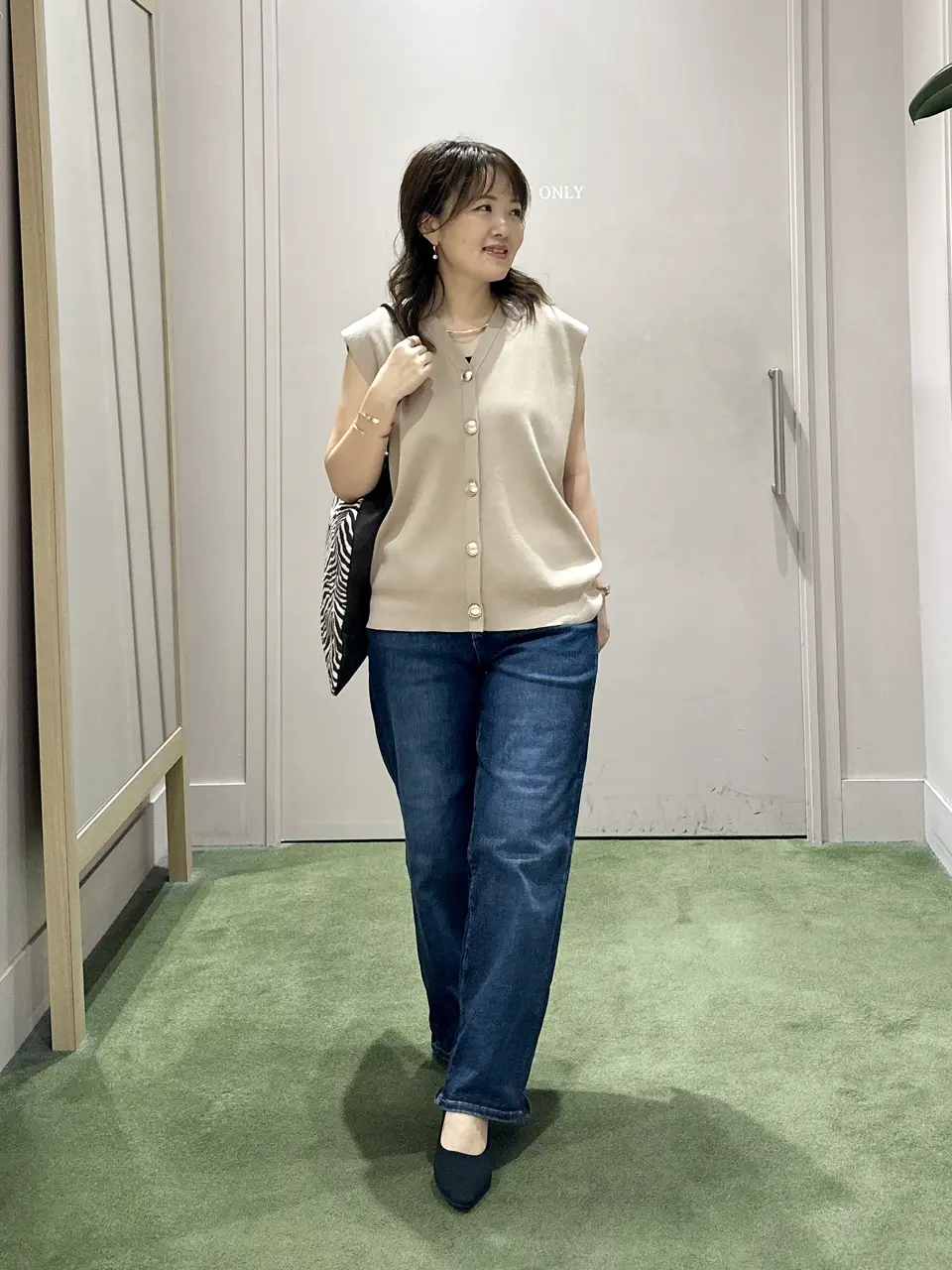 ANY フジコ コーディネート画像