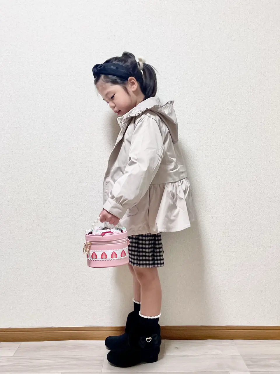 ANY MIKA コーディネート画像