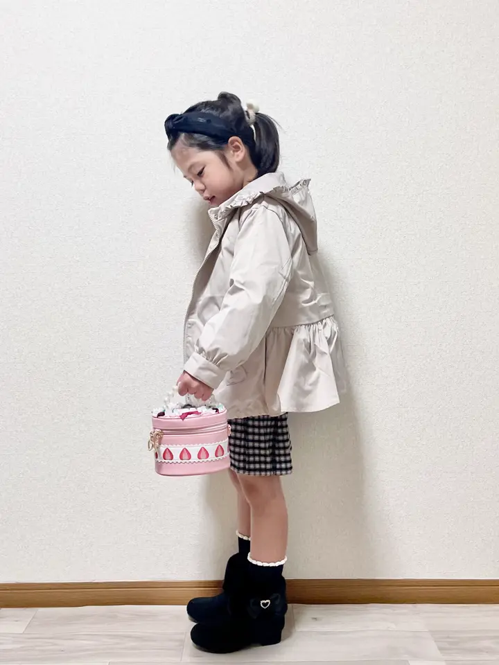 ANY MIKA コーディネート画像