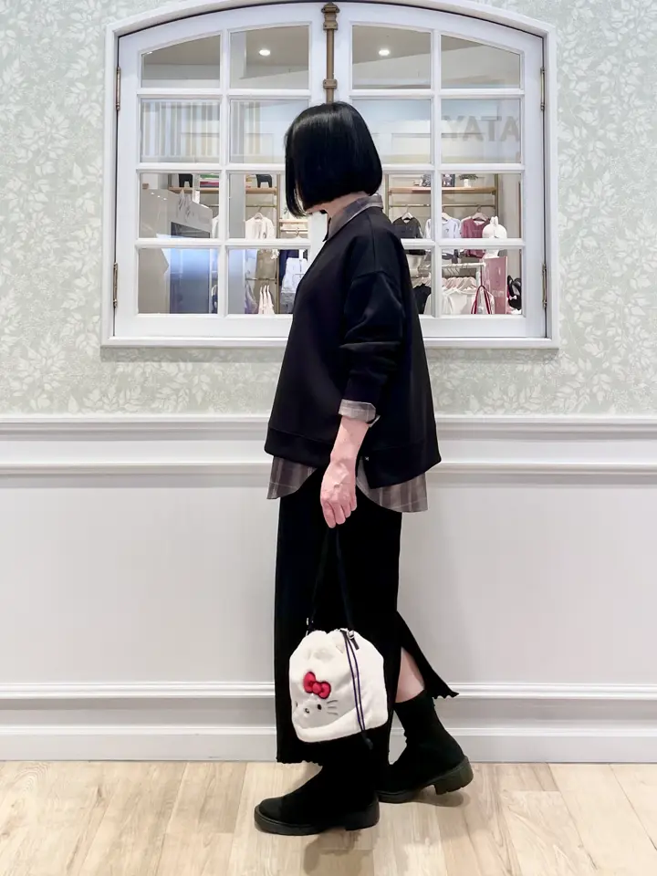 ANY MIKA コーディネート画像