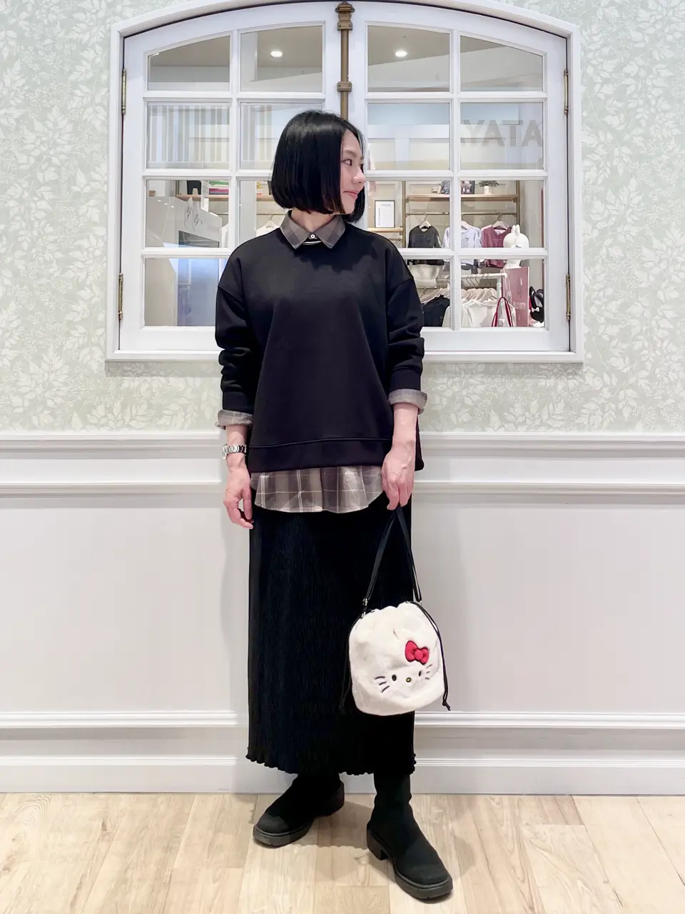 ANY MIKA コーディネート画像