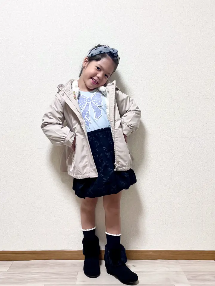 ANY MIKA コーディネート画像