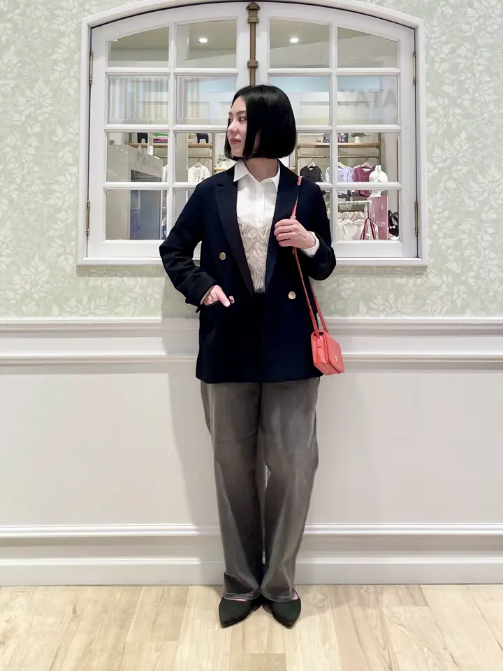 ANY MIKA コーディネート画像