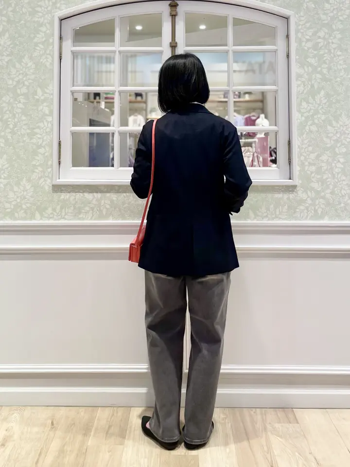 ANY MIKA コーディネート画像