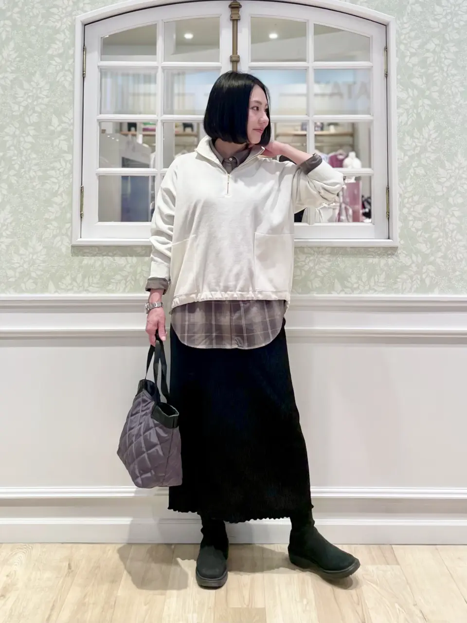 ANY MIKA コーディネート画像