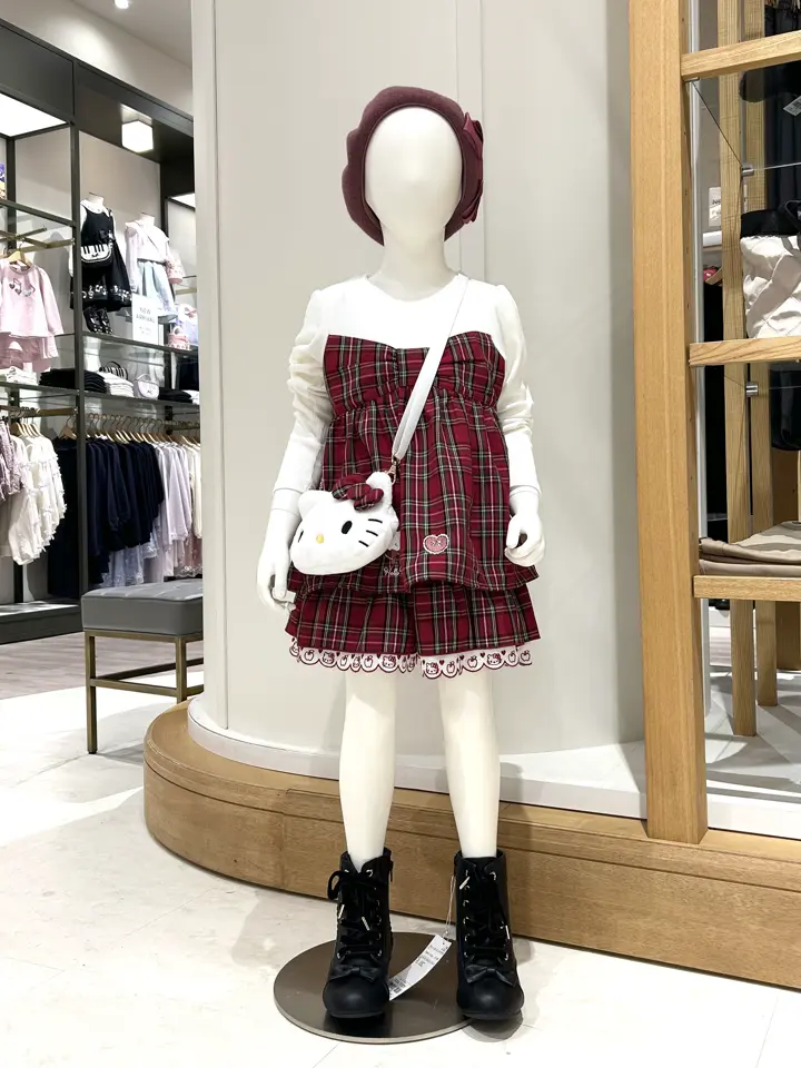 ANY 岡田 コーディネート画像