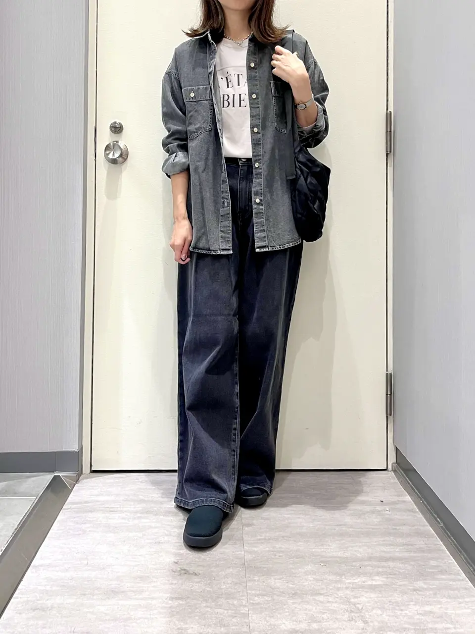 ANY 金井 コーディネート画像