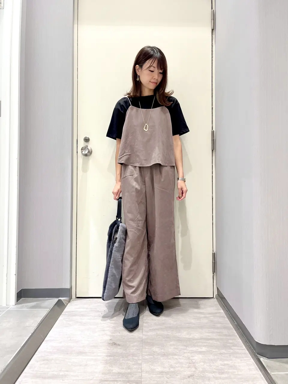 ANY 金井 コーディネート画像