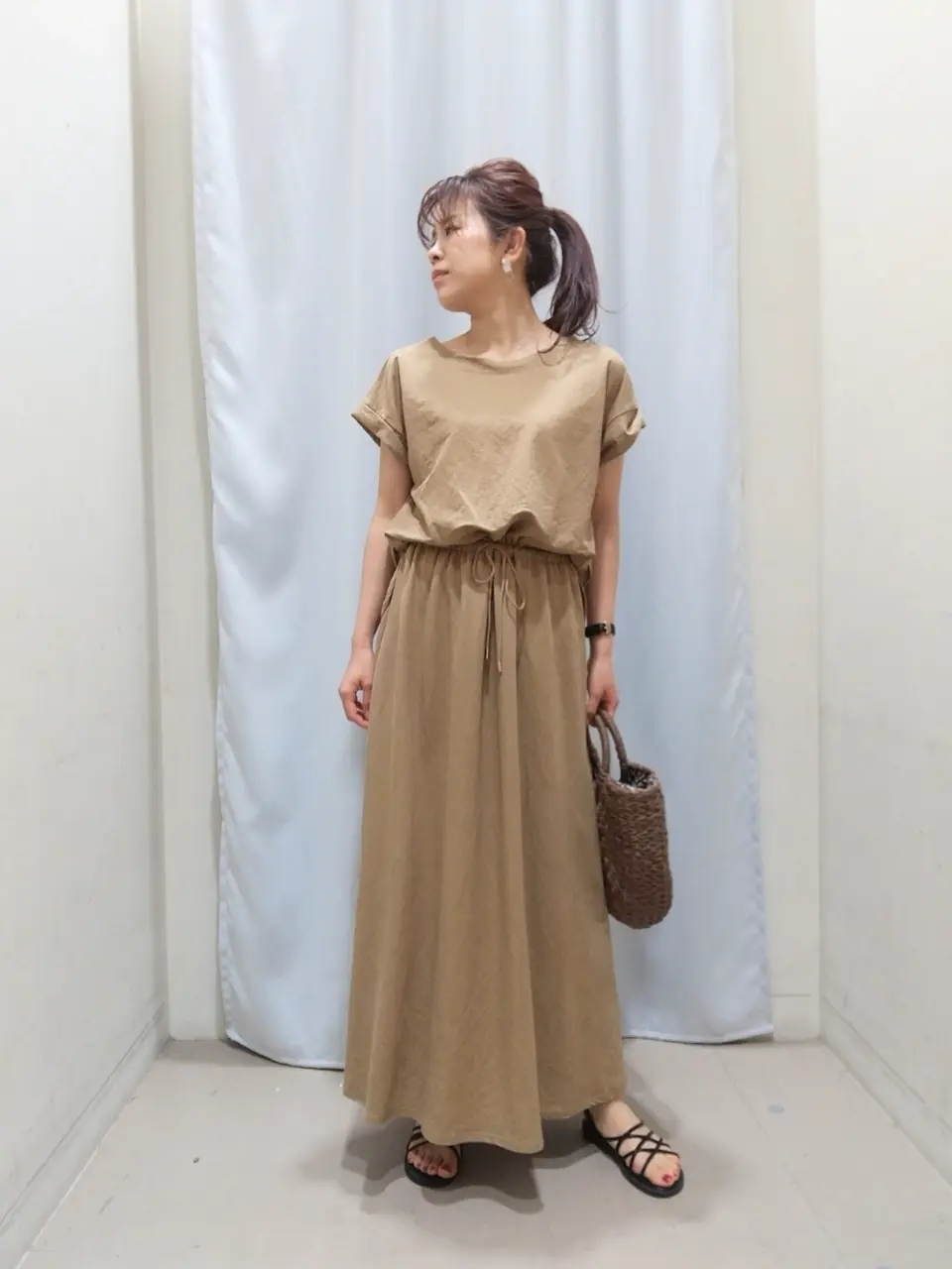 ANY 榎本 コーディネート画像