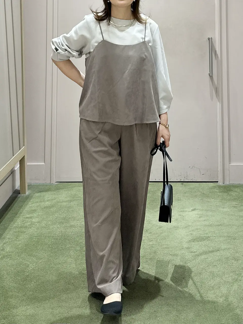 ANY フジコ コーディネート画像