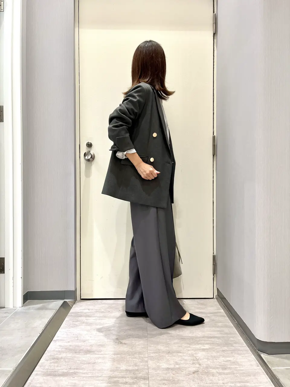 ANY 金井 コーディネート画像