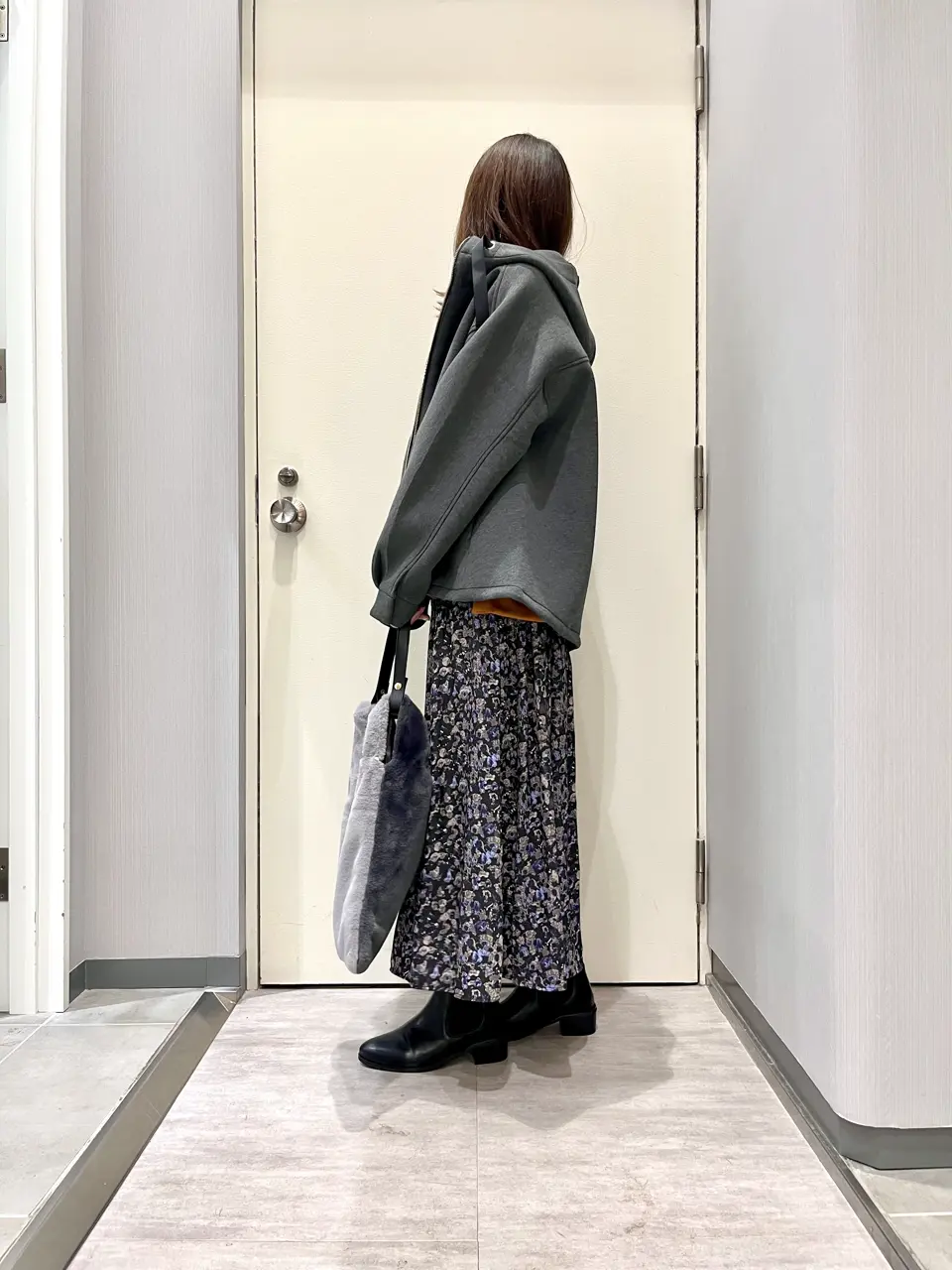 ANY 金井 コーディネート画像