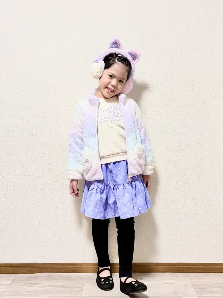 ANY MIKA コーディネート画像