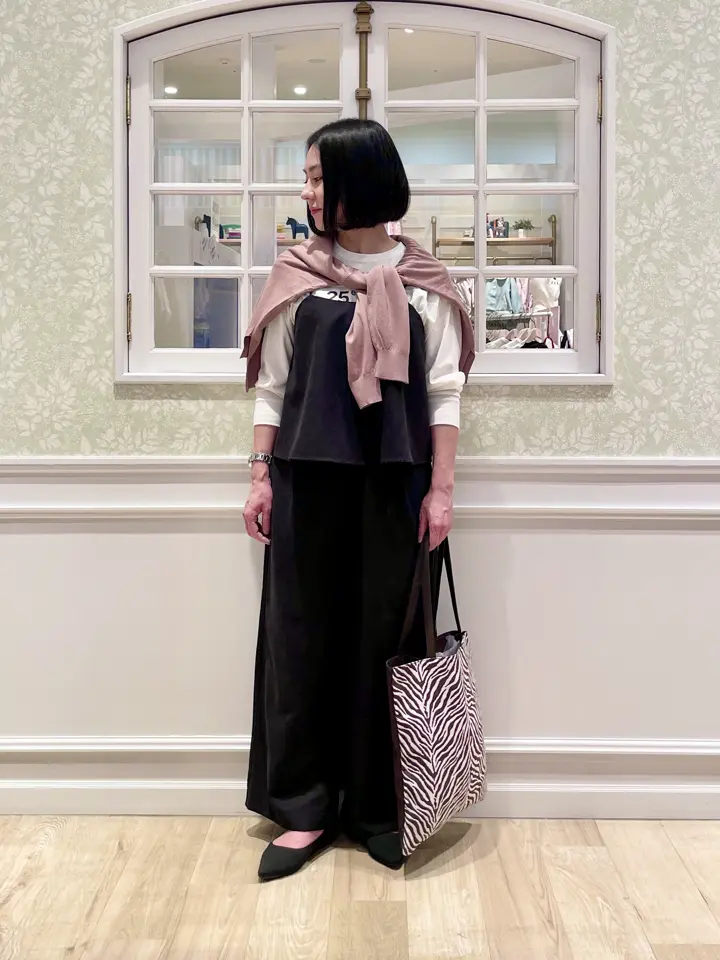 ANY MIKA コーディネート画像