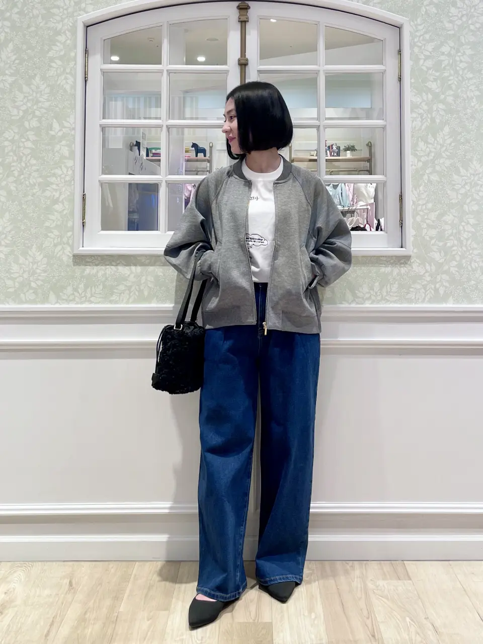 ANY MIKA コーディネート画像