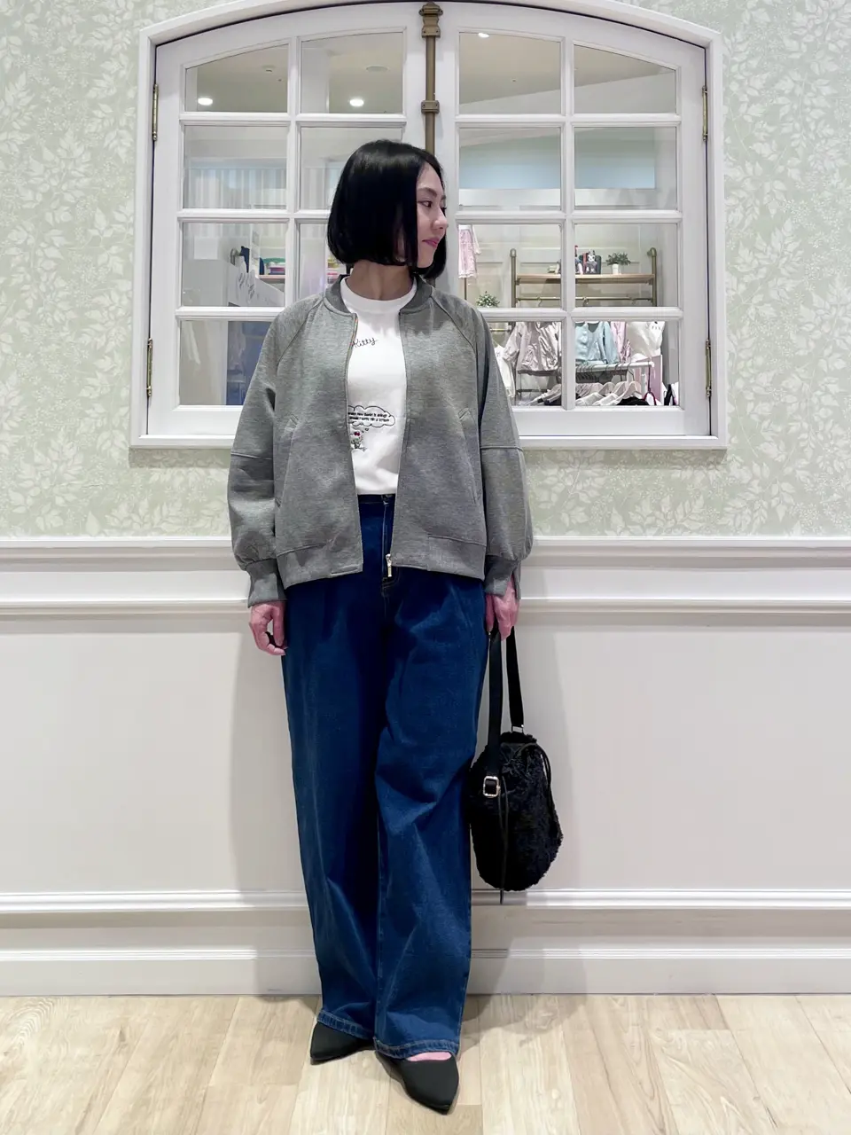 ANY MIKA コーディネート画像