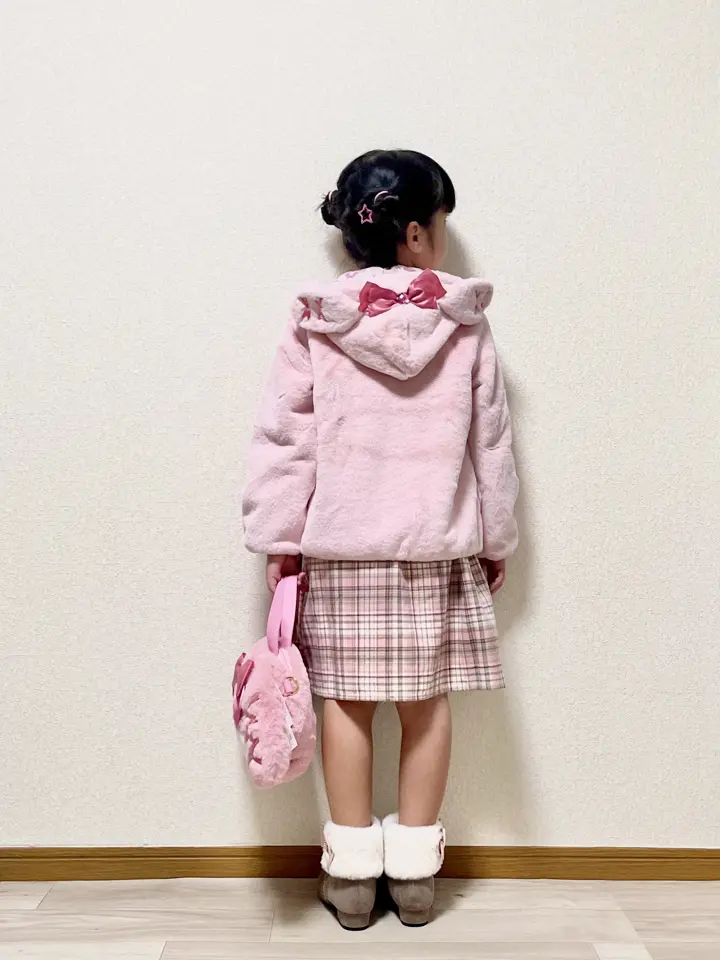 ANY MIKA コーディネート画像