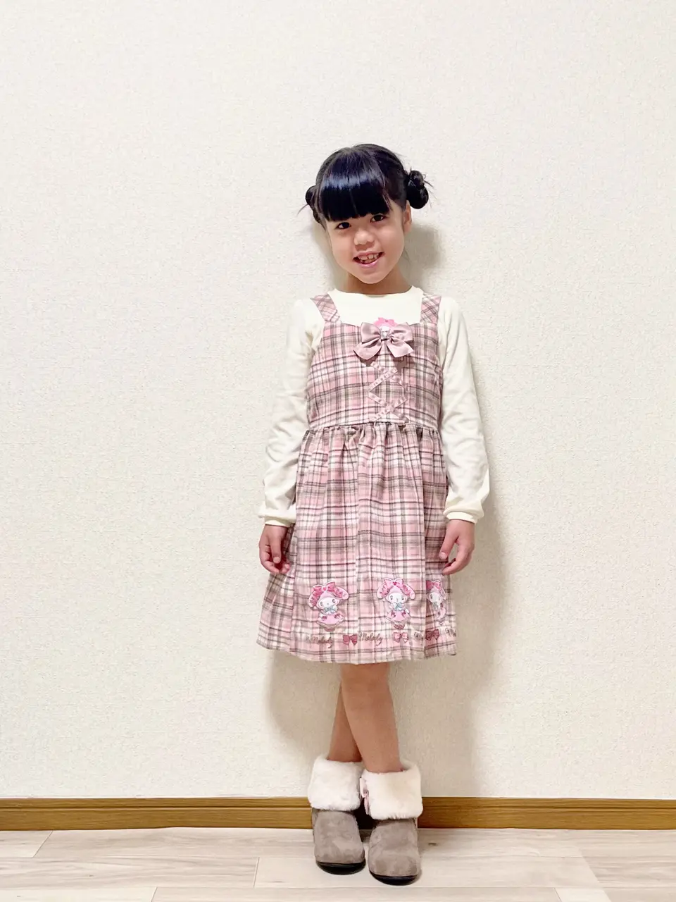 ANY MIKA コーディネート画像