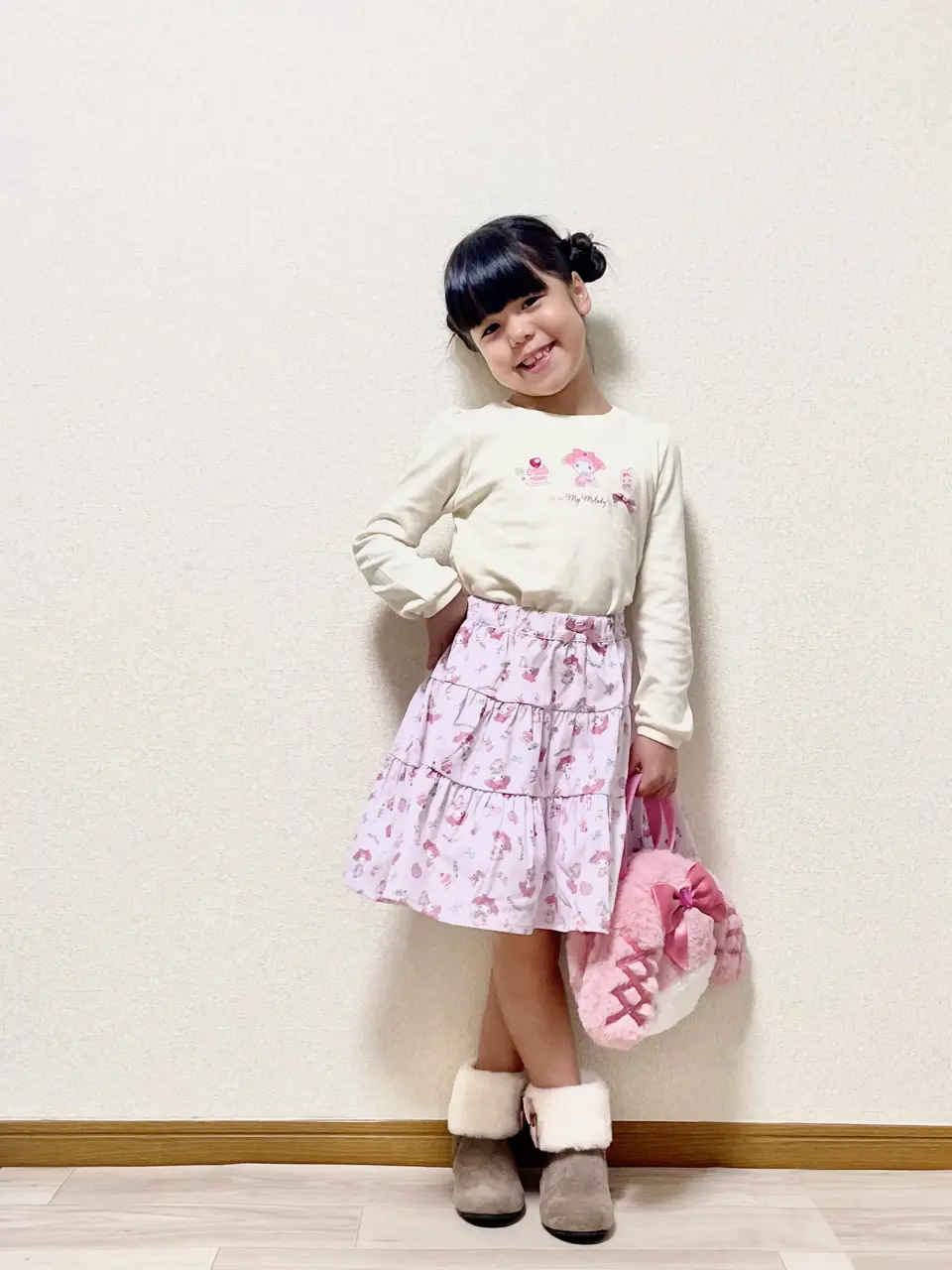 ANY MIKA コーディネート画像