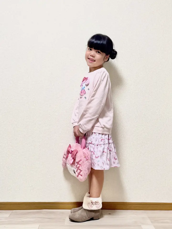 ANY MIKA コーディネート画像