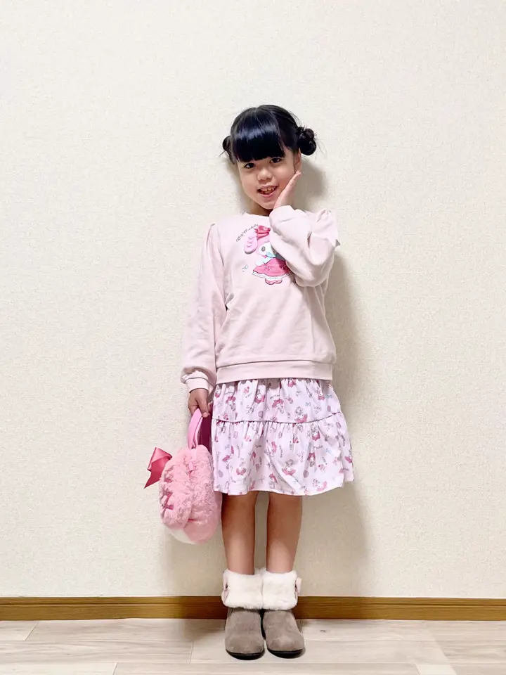 ANY MIKA コーディネート画像