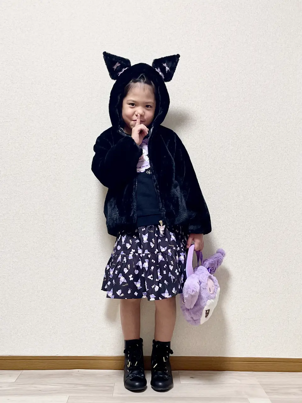 ANY MIKA コーディネート画像