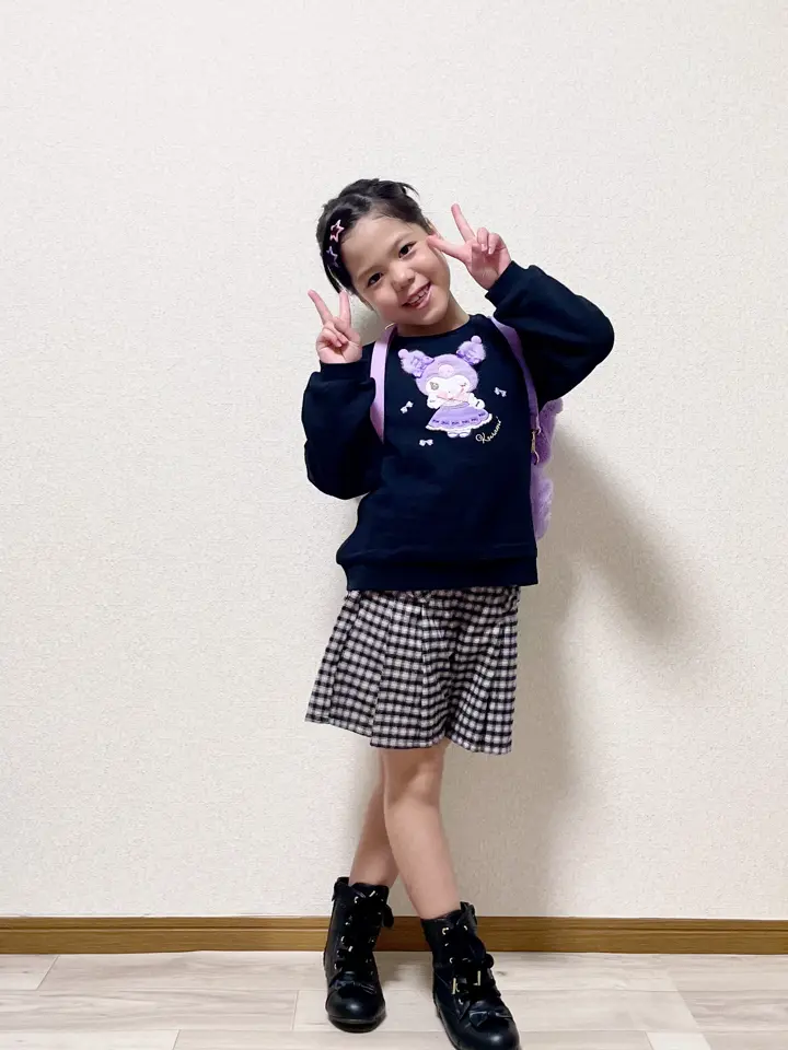 ANY MIKA コーディネート画像