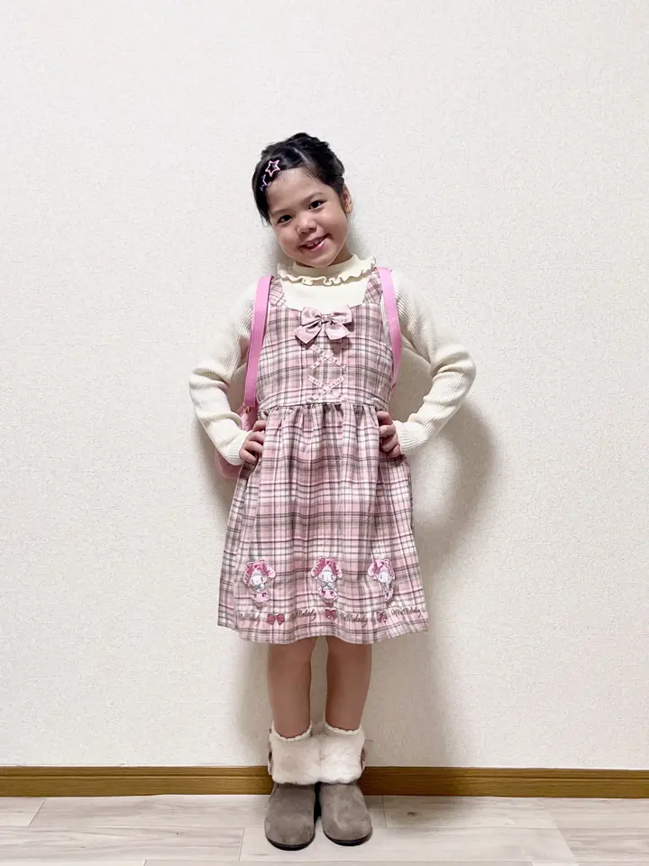 ANY MIKA コーディネート画像