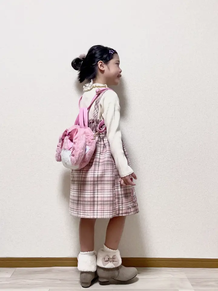 ANY MIKA コーディネート画像