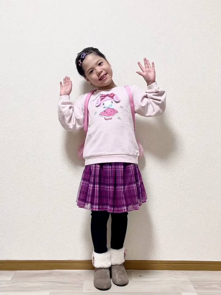 ANY MIKA コーディネート画像