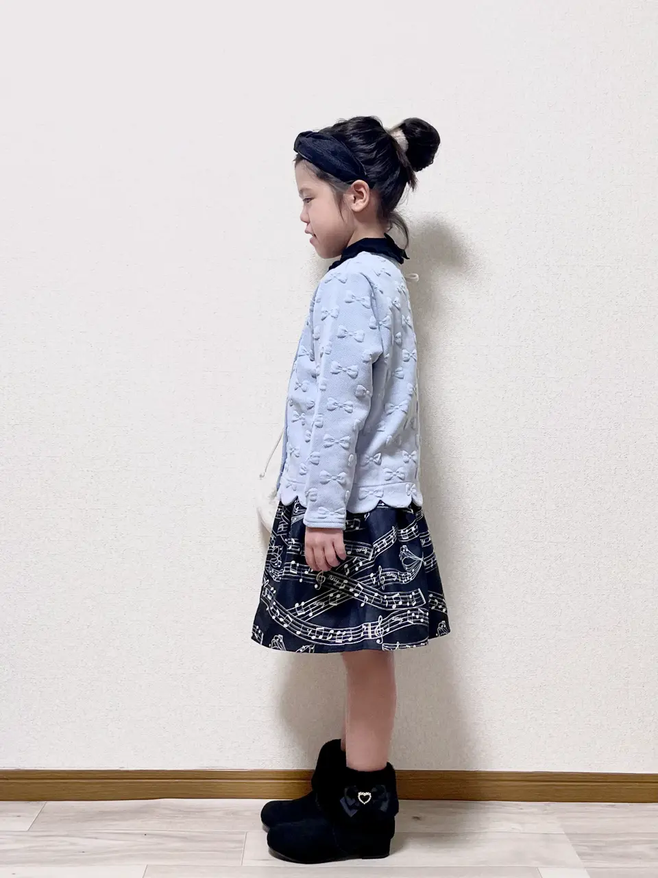 ANY MIKA コーディネート画像