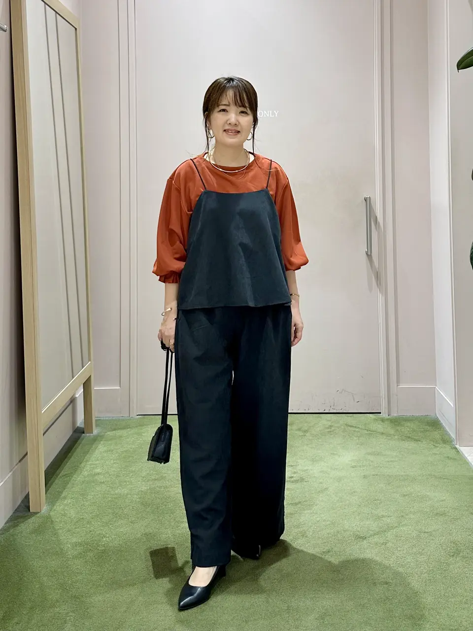 ANY フジコ コーディネート画像