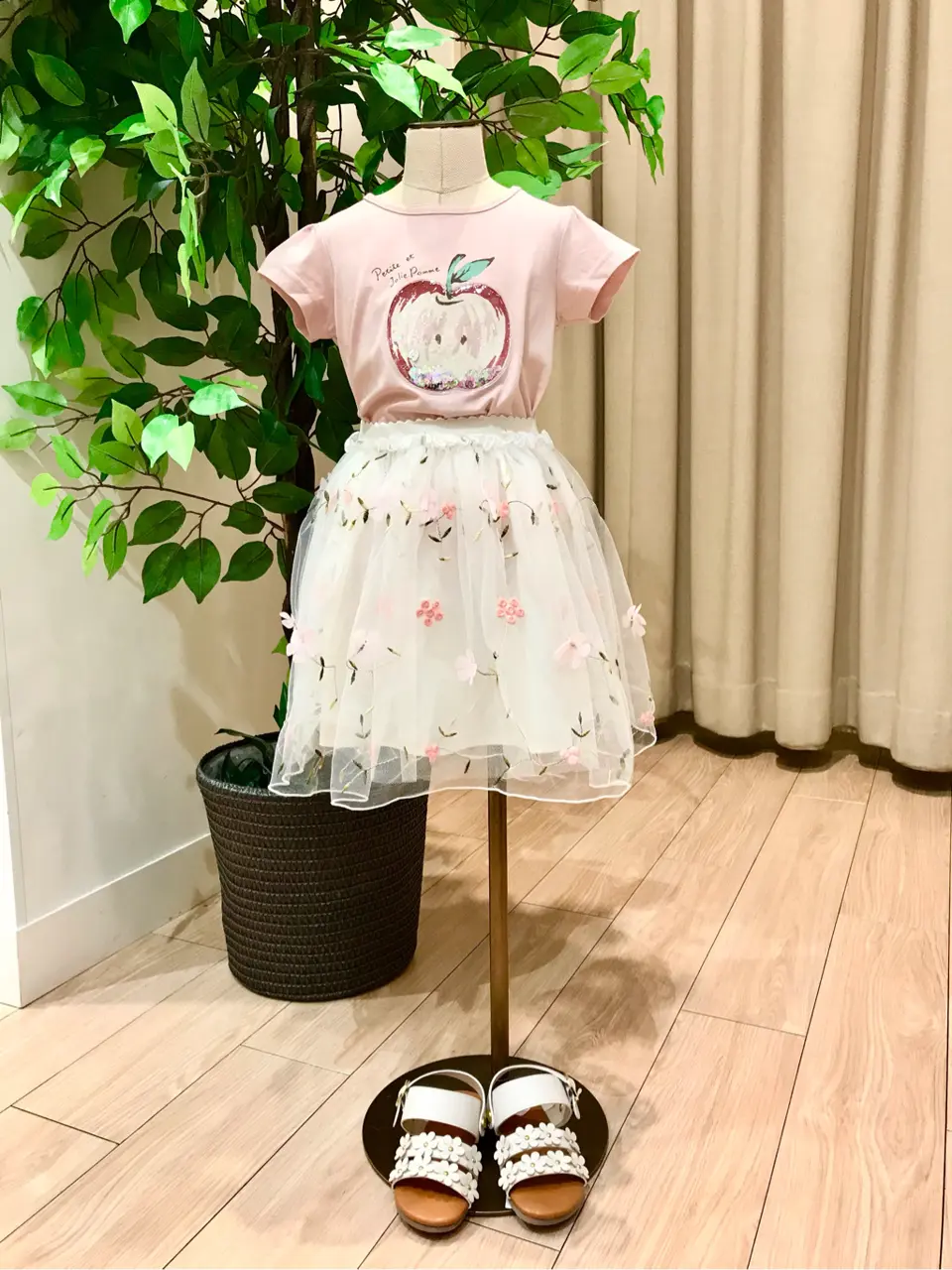 ANY スタッフ コーディネート画像