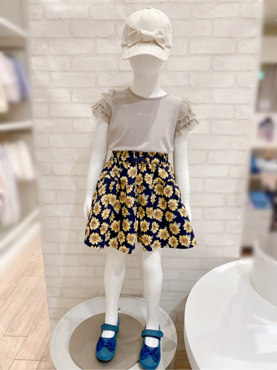 ANY 嶋田 コーディネート画像