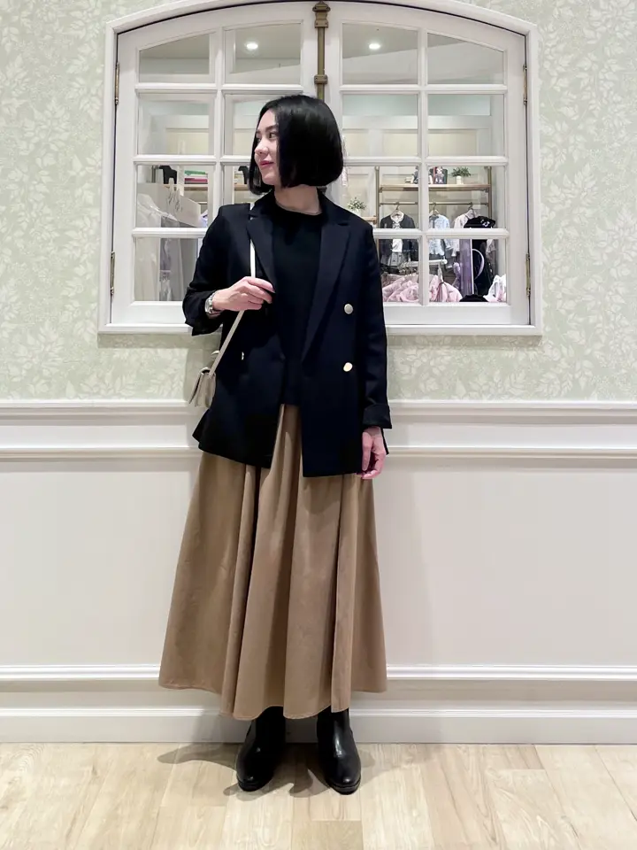 ANY MIKA コーディネート画像