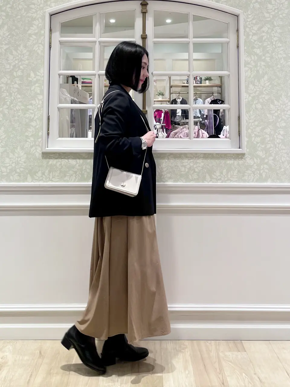 ANY MIKA コーディネート画像