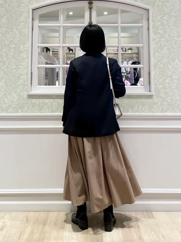 ANY MIKA コーディネート画像